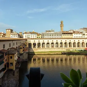 Ponte Vecchio Luxury Ii Apartment Florence