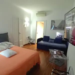 Bed & Breakfast Room Inn, Milan