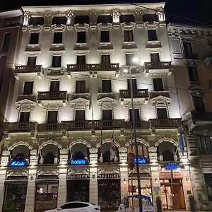 Hotel Mokinba King, Milan
